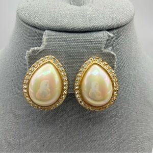Vintage Gold Tone Teardrop Faux Pearl Cabochon Clip On Earrings with Rhinestones